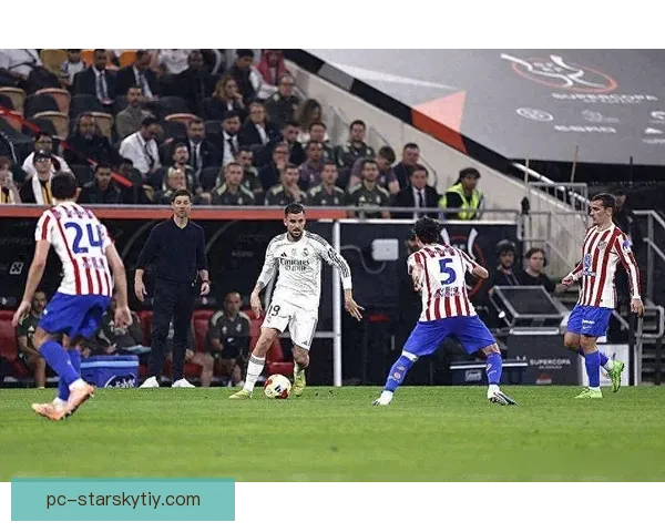 皇马盯斯密特，阿尔克请门德斯