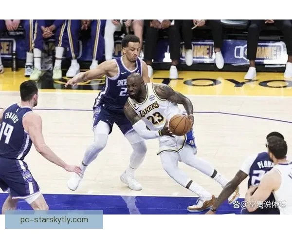 亚历山大客场59场20+封王 亚历山大客场59场20+封王